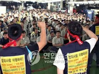 ストの被害が可視化、財界は「即刻中断」要求