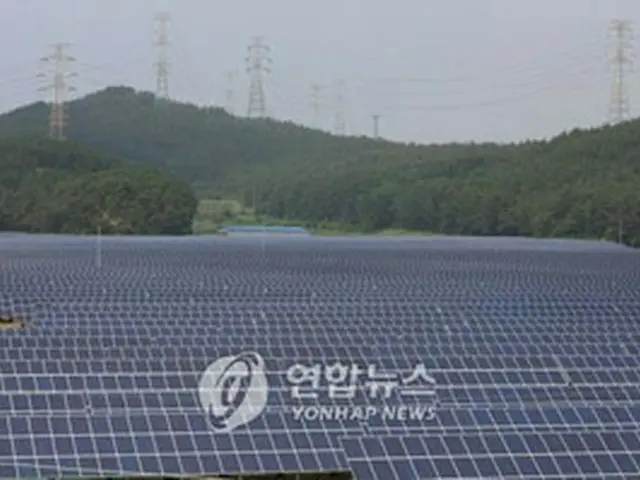 LGが建設した国内最大規模の太陽光発電所＝6日、泰安（聯合）