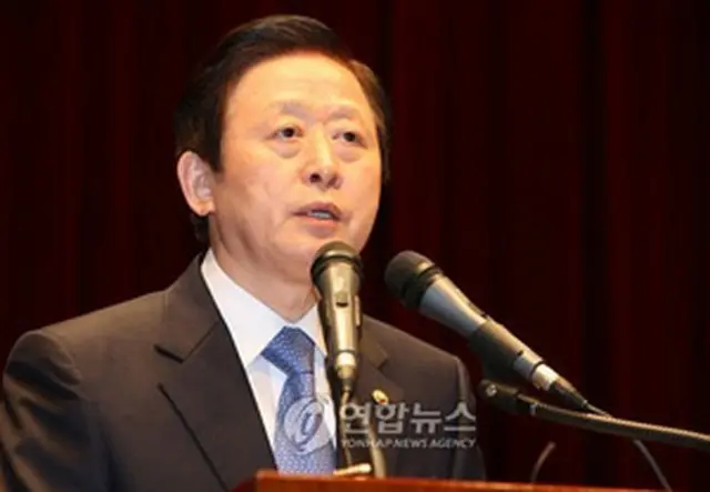 あいさつを述べる金夏中長官＝13日、ソウル（聯合）