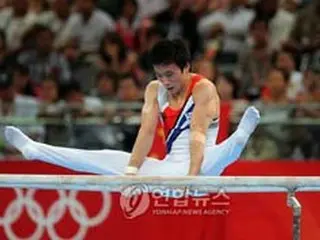 体操・男子平行棒、ユ・ウォンチョルが銀獲得