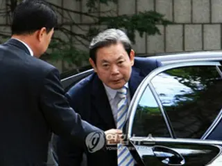 サムスン事件控訴審開始、李前会長は「心境なし」