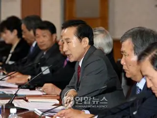 第1回国民経済諮問会議開催、諮問委員27人委嘱