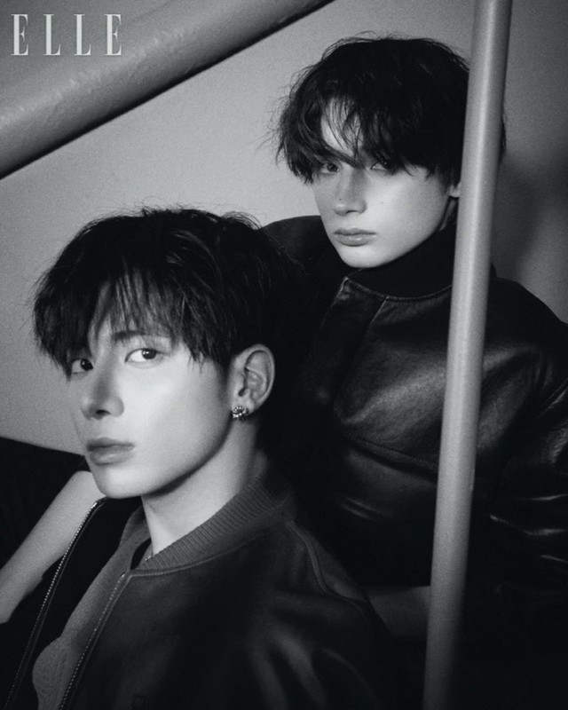 TXT ヨンジュン テヒョン ヒュニンカイ フォト TXT」テヒョンとヒュニンカイ、「ロンドン公演でオアシスの曲を