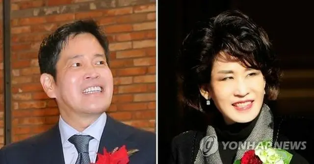 鄭溶鎭・新世界グループ会長（左）と鄭有慶氏＝（聯合ニュース）