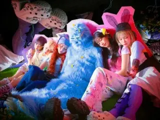 「LE SSERAFIM」、日本での新曲「Star Signs」をサプライズ公開…年末キャンペーン曲に起用