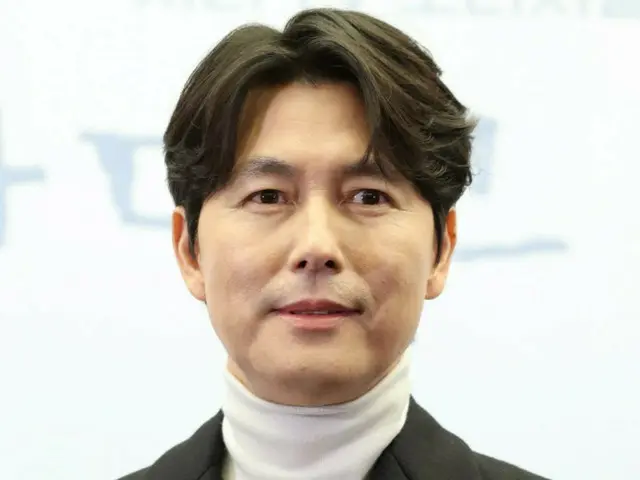 俳優チョン・ウソン、世間は賛否両論