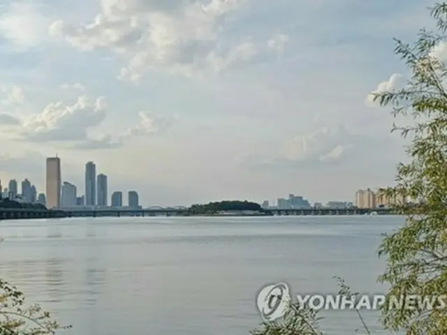 ソウルの盤浦漢江公園から望む漢江（資料写真）＝（聯合ニュース）