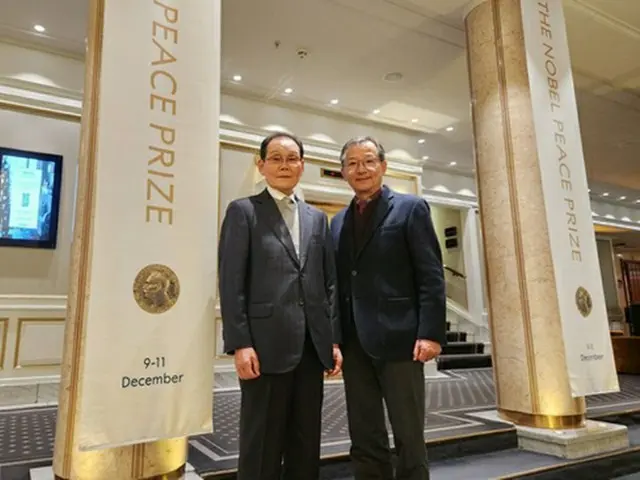 鄭源述・韓国原爆被害者協会会長（左）と李太宰・韓国原爆被害者子孫会会長＝８日、オスロ（聯合ニュース）