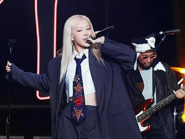 ＢＬＡＣＫＰＩＮＫのロゼ（ＣＪ　ＥＭＮ提供）＝（聯合ニュース）≪転載・転用禁止≫
