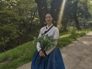 「ザ・グローリー」のイム・ジヨン、本日（15日）結婚…新妻の明るい笑顔