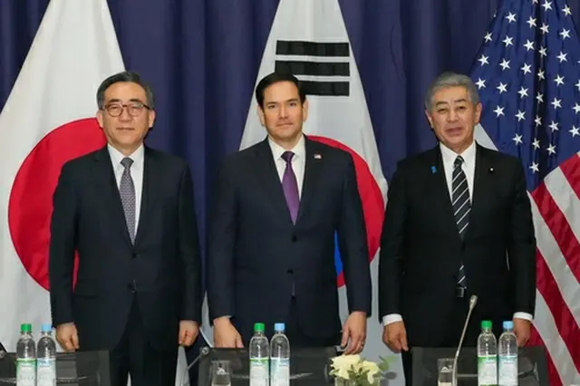 （左から）趙外交部長官、ルビオ国務長官、岩屋毅外相（外交部提供）＝（聯合ニュース）≪転載・転用禁止≫