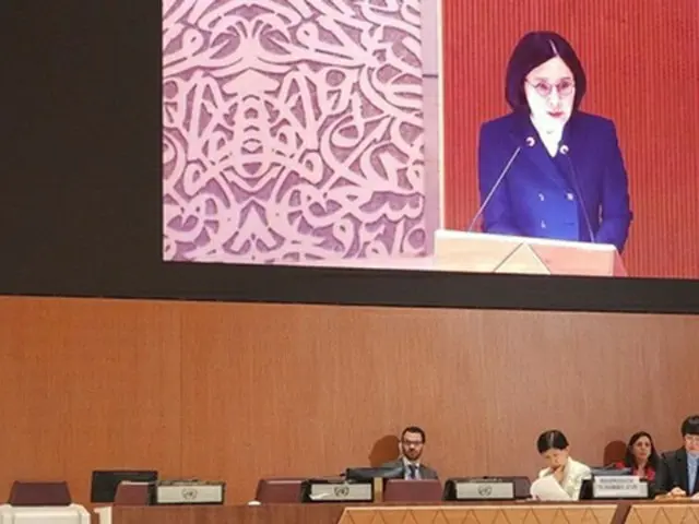ジュネーブ軍縮会議で発言する韓国外交部の姜仁仙第２次官（在ジュネーブ韓国代表部提供）＝（聯合ニュース）