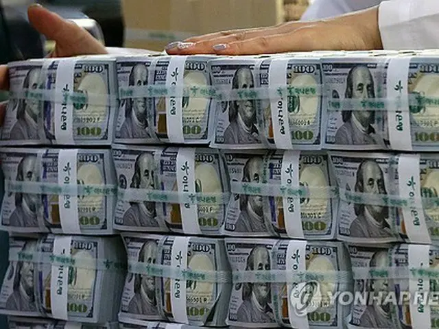 米ドル紙幣（資料写真）＝（聯合ニュース）