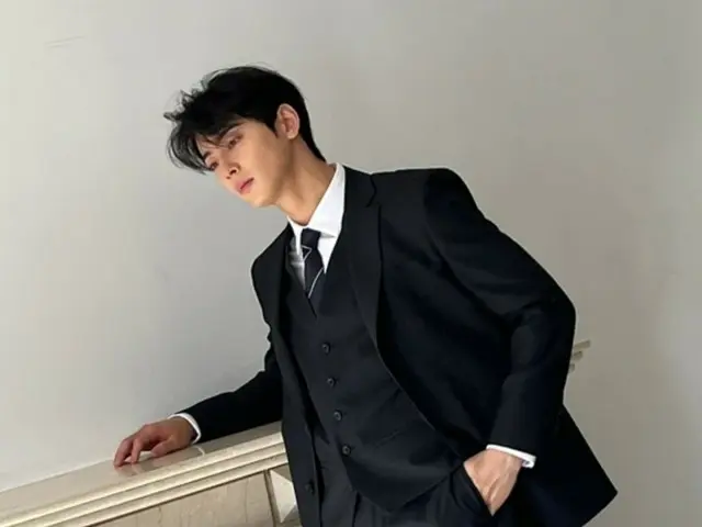 「ASTRO」チャウヌ、男でさえ魅了されるスーツスタイル