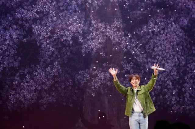 【公演レポ】「SHINee」リーダーのONEW(オンユ)、僕の歌で暖かい春の風を感じてほしいです! スカパー!主催イベント「オンユの春うた」開催写真クレジット:©スカパー! (写真は昼公演)