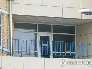 韓国警察　小学生刺殺した教師の身元情報公開へ