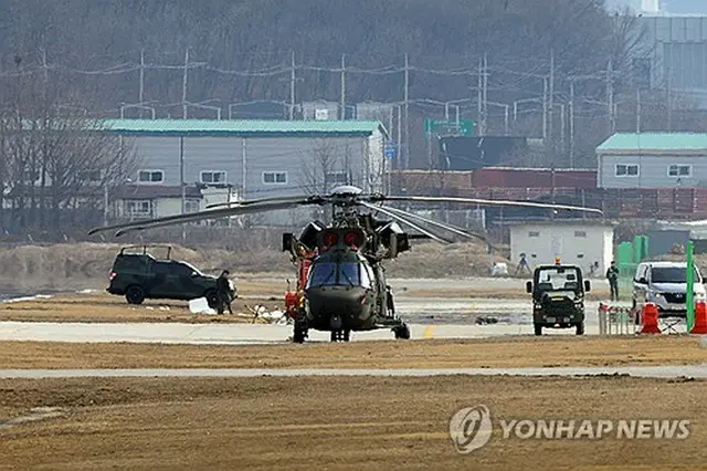 無人機とヘリコプターの衝突事故があった陸軍航空部隊＝１７日、楊州（聯合ニュース）