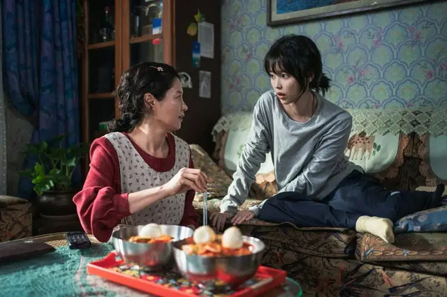 クレジット表記:Netflixシリーズ「おつかれさま」独占配信中
