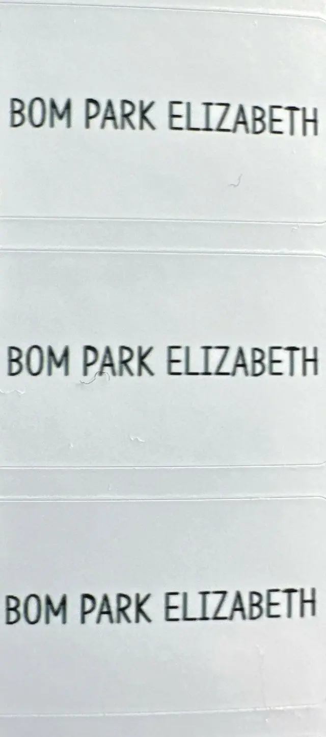 「2NE1」パク・ボム（BOM）が新しい写真を公開した。