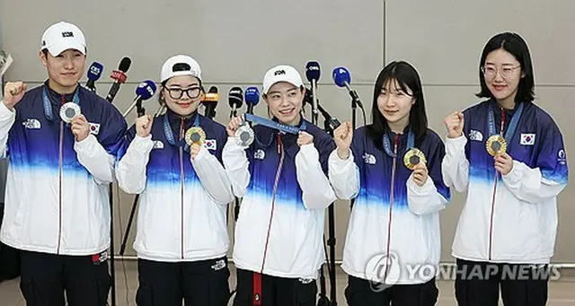 パリ五輪の射撃でメダルを獲得した韓国選手たち（資料写真）＝（聯合ニュース）≪転載・転用禁止≫