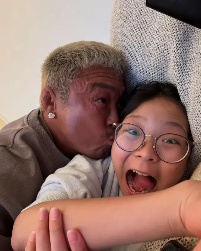 秋山成勲、愛娘チュ・サランちゃんと「今が大切」…「娘と一緒に過ごせる時間少ないよ」