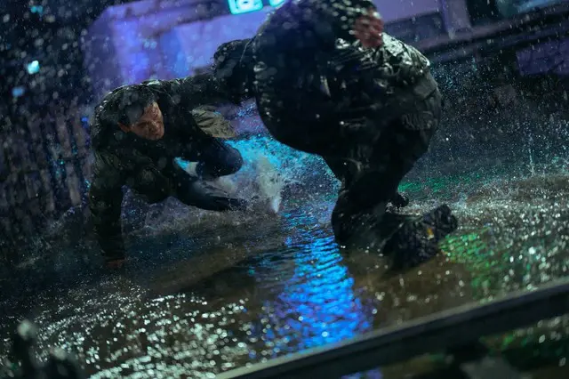 韓国で750万人が熱狂した映画『ベテラン　凶悪犯罪捜査班』アクションコメンタリー映像解禁！2