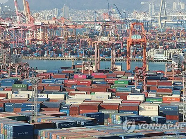 韓国南部の釜山港（資料写真）＝（聯合ニュース）