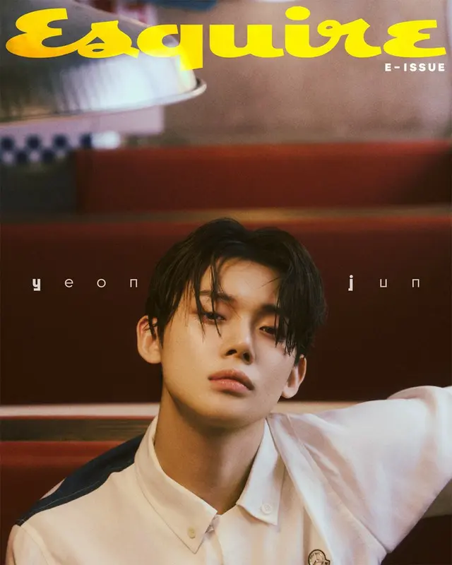 ボーイズグループ「TOMORROW X TOGETHER（TXT）」ヨンジュンが、「Esquire」4月のデジタルカバーに登場し、話題になっている。1