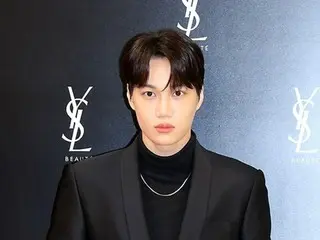 「EXO」KAI、カムバックを前に誠実服務で相次ぐ美談…お年寄りにいつも親切