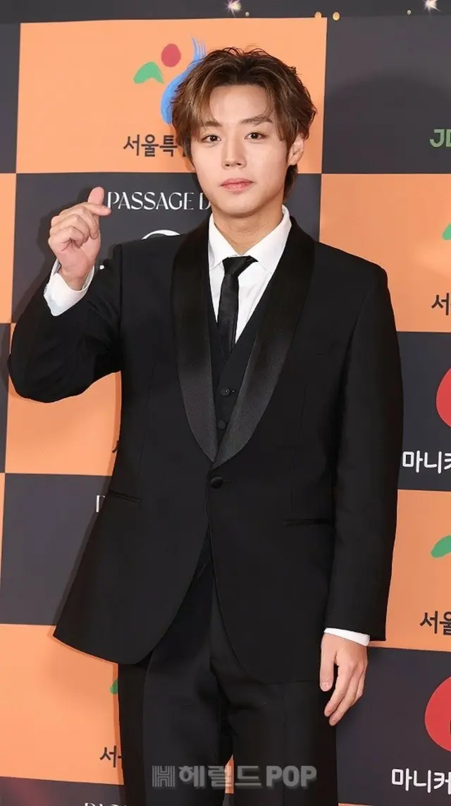 「Wanna One」出身パク・ジフン、「弱いヒーロー Class 2」Netflixグローバル2位にランクイン…激しい勢い