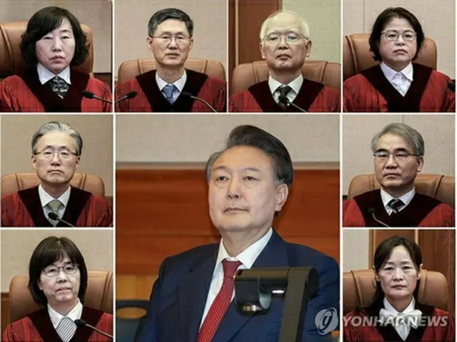 尹錫悦（ユン・ソクヨル）大統領（中央）と８人の憲法裁裁判官＝（聯合ニュース）