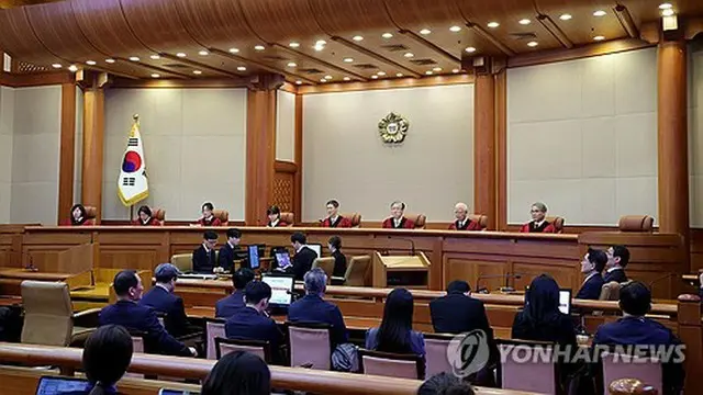 韓国憲法裁判所は尹錫悦（ユン・ソクヨル）大統領を罷免する決定を言い渡した（写真共同取材団）＝４日、ソウル（聯合ニュース）