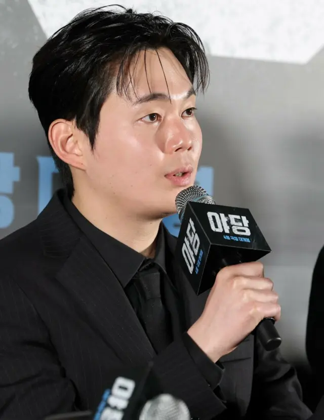 「ヤダン」ユ・ヘジン、リュ・ギョンスの演技に爆笑の一言、「小憎らしくて後頭部を一発殴りたかった」