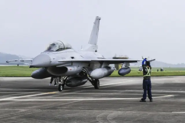 韓国空軍戦闘機を無断撮影の中国籍高校生、父親は公安関係者か
