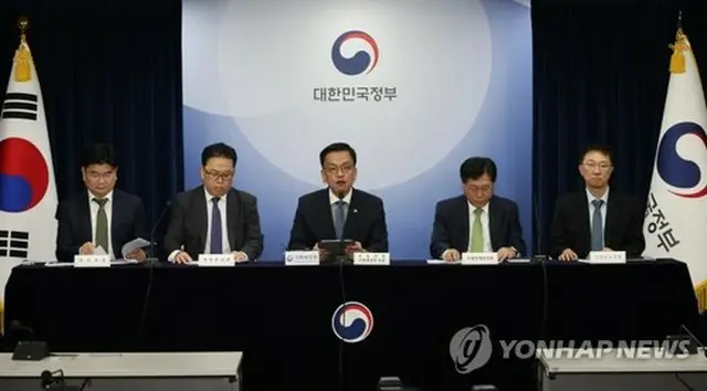 韓国企画財政部はＦＴＳＥラッセルが韓国国債のＦＴＳＥ世界国債インデックス（ＷＧＢＩ）への組み入れを来年４月に先送りしたと明らかにした（資料写真）＝（聯合ニュース）