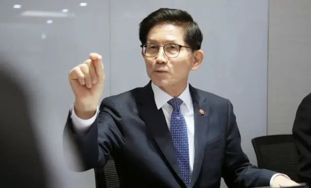 金前雇用労働相、尹前大統領と電話会談…大統領選出馬へ意欲＝韓国