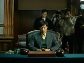 イ・ビョンホン主演映画「勝負」、魅力的ストーリーと徹底した考証に夢中…忘れられた「俳優リスク」