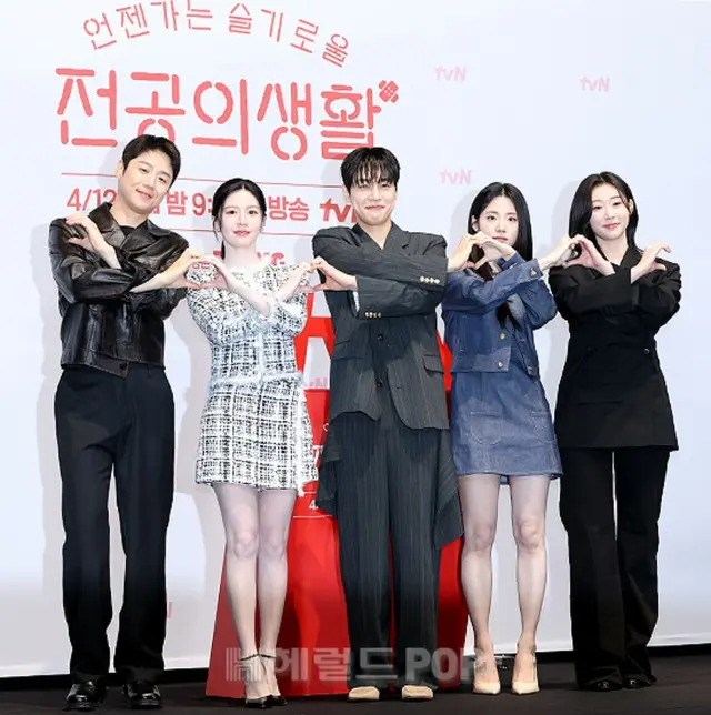 チョン・ジュンウォン、コ・ユンジョン、カン・ユソク、シン・シア、ハン・イェジ