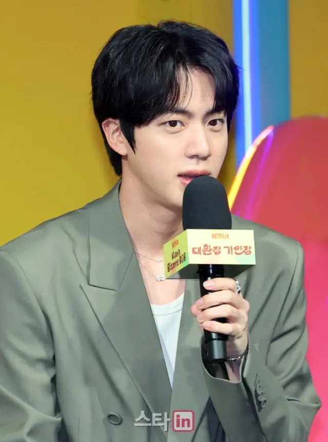 【フォト】「BTS」JIN、Netflixバラエティ「キアンの破天荒ゲストハウス」記者懇談会に出席3