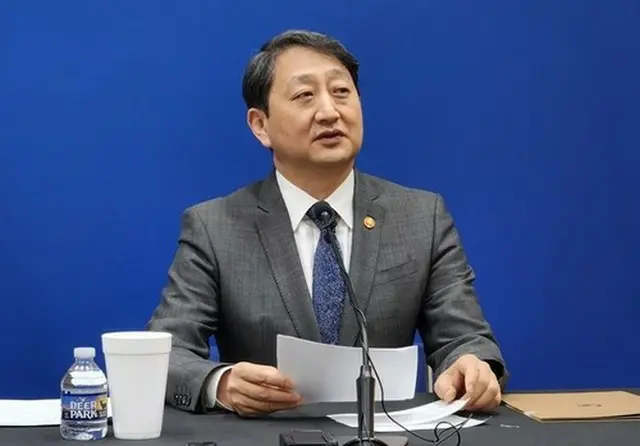 安徳根・産業通商資源部長官＝（聯合ニュース）