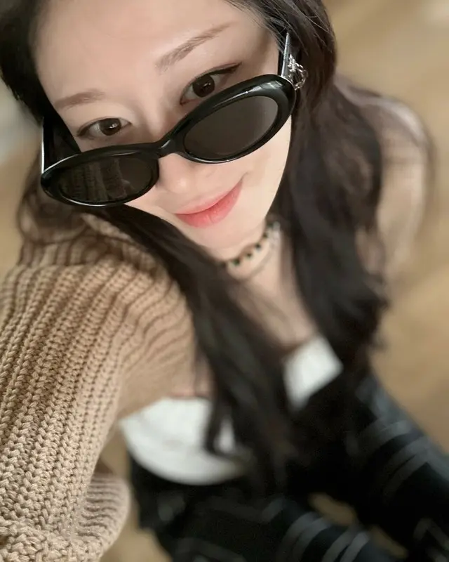 「T-ARA」ジヨン、離婚の痛みを乗り越えて旅立った近況…美しい魅惑のビジュアル