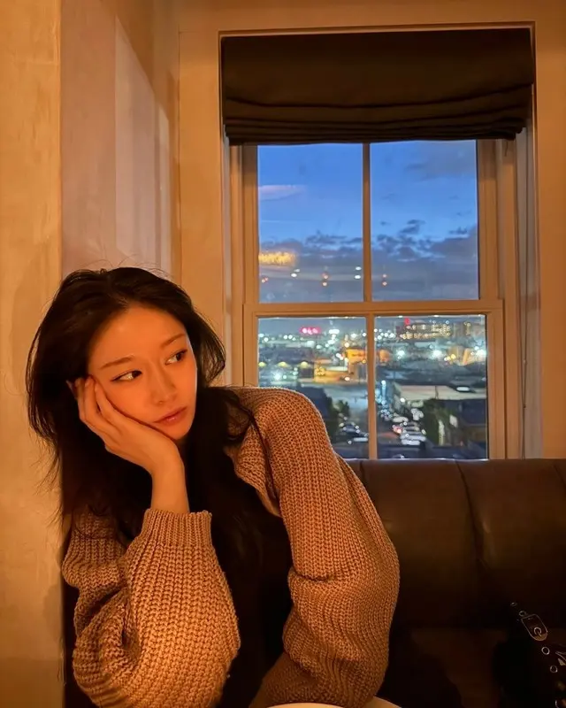 「T-ARA」ジヨン、離婚の痛みを乗り越えて旅立った近況…美しい魅惑のビジュアル4