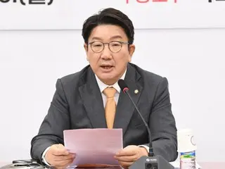 全賢姫共に民主党最高委員、権性東国民の力院内代表に対し「李在明候補を中傷する前に記者暴行への謝罪からせよ」＝韓国