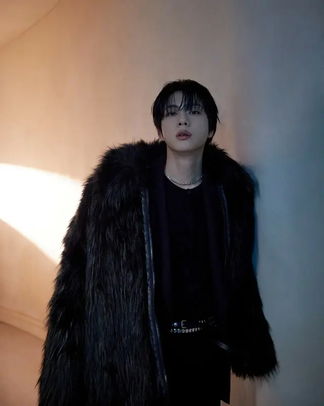 「BTS」JIN、3rdコンセプトフォト公開…官能的なロックスターに変身