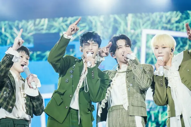 VOCAL TEAMⓒ 2025 PLEDIS & HYBE. & CJ 4DPLEX Co., Ltd.