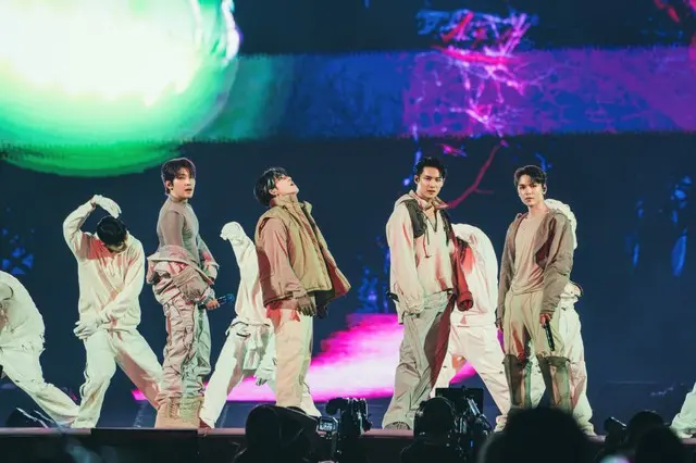 HIPHOP TEAMⓒ 2025 PLEDIS & HYBE. & CJ 4DPLEX Co., Ltd.