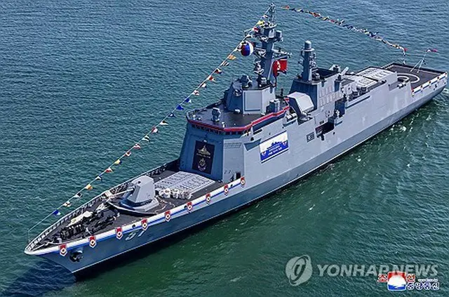 新型駆逐艦「崔賢」の進水式の様子＝（朝鮮中央通信＝聯合ニュース）≪転載・転用禁止≫