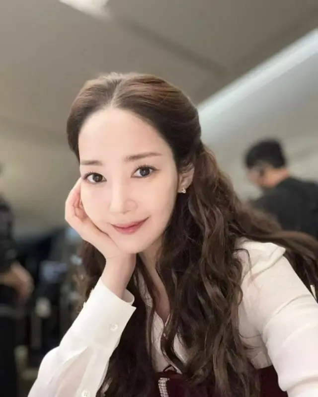 女優パク・ミニョン、プリンセスの実写版...ラブリーなビジュアル
