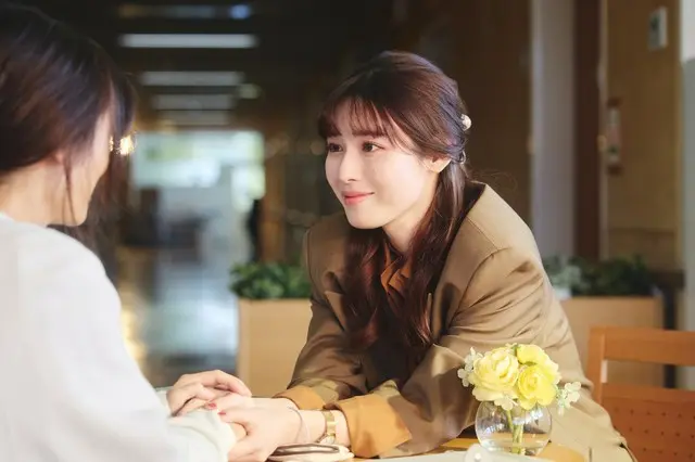 白石聖（江坂麗奈役）