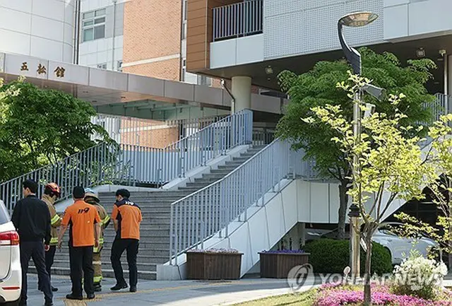 事件が発生した高校＝２８日、清州（聯合ニュース）